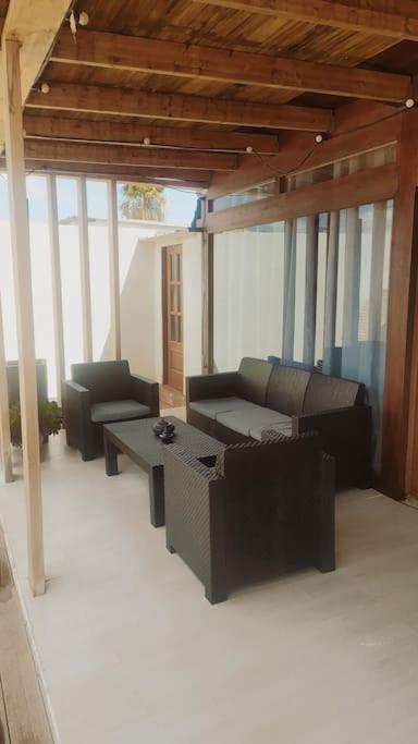 Beautiful Chalet With Wifi And Free Parking Arona  Buitenkant foto