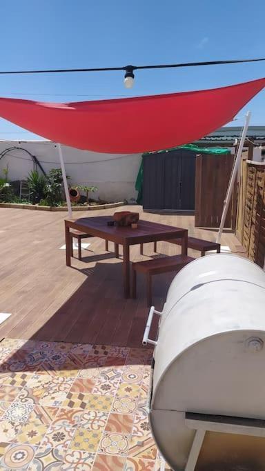 Beautiful Chalet With Wifi And Free Parking Arona  Buitenkant foto